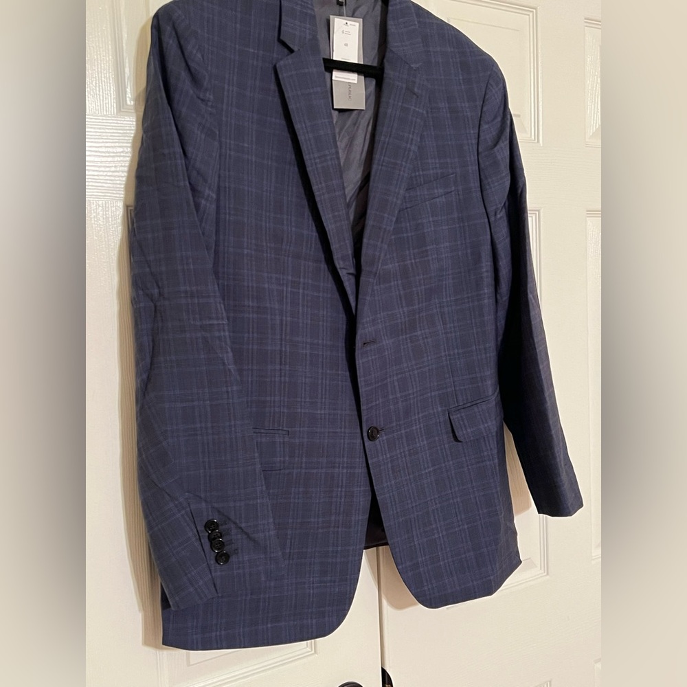 Banana slim fit suit jackets 48R - Pants 38-32 NWT